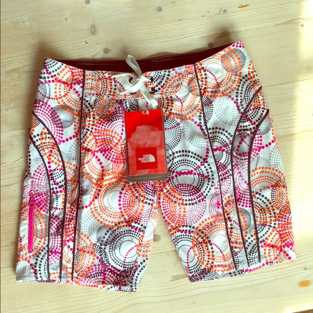NWT The Northface Waterboard/Golf Shorts